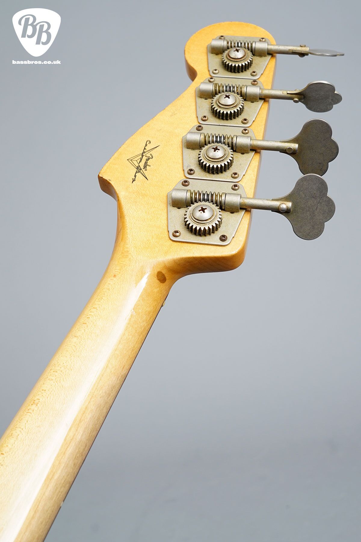 Fender Custom Shop 1964 Jazz Bass Relic - BassBros